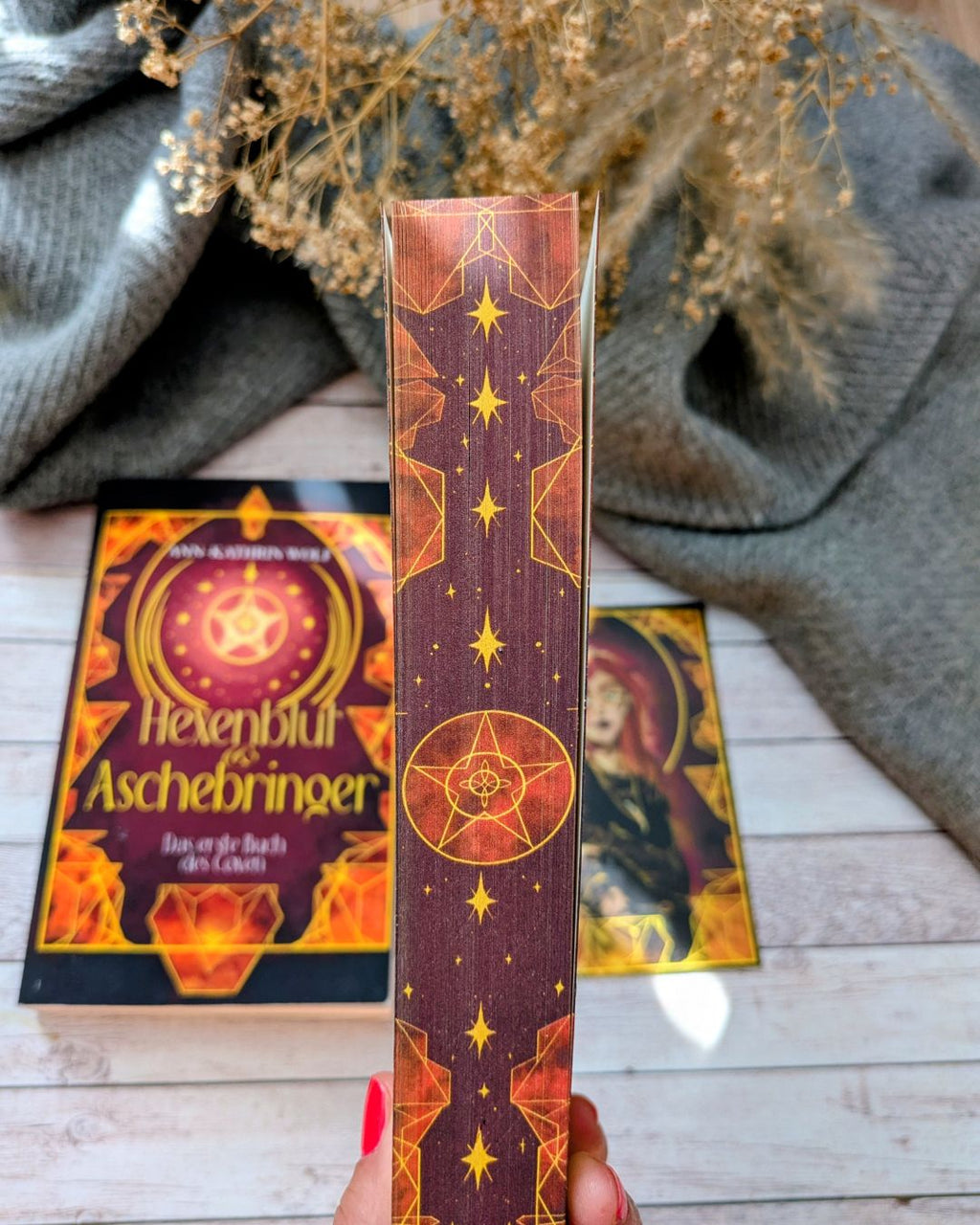 Hexenblut & Aschebringer - Das erste Buch des Coven - FARBSCHNITT (Coven 01)